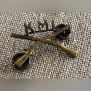 KENTUCKY MILITARY INSTITUTE Crossed Rifle Pin
